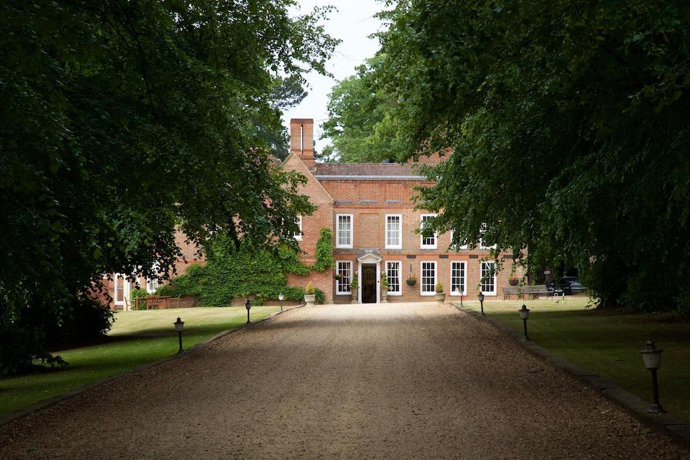 Flitwick Manor Hotel Exteriör bild