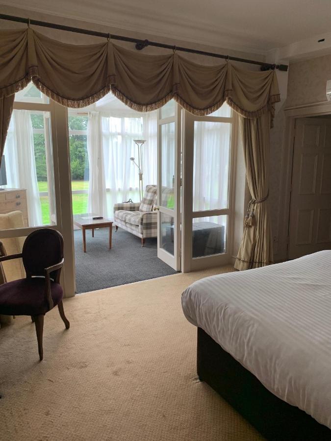 Flitwick Manor Hotel Exteriör bild
