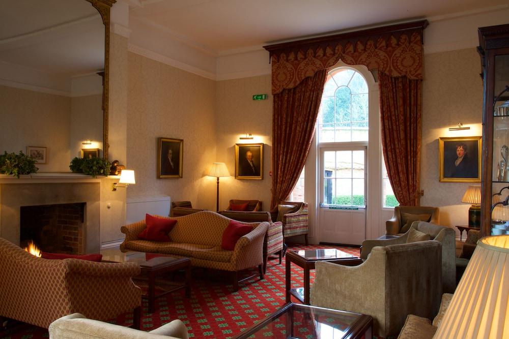 Flitwick Manor Hotel Exteriör bild