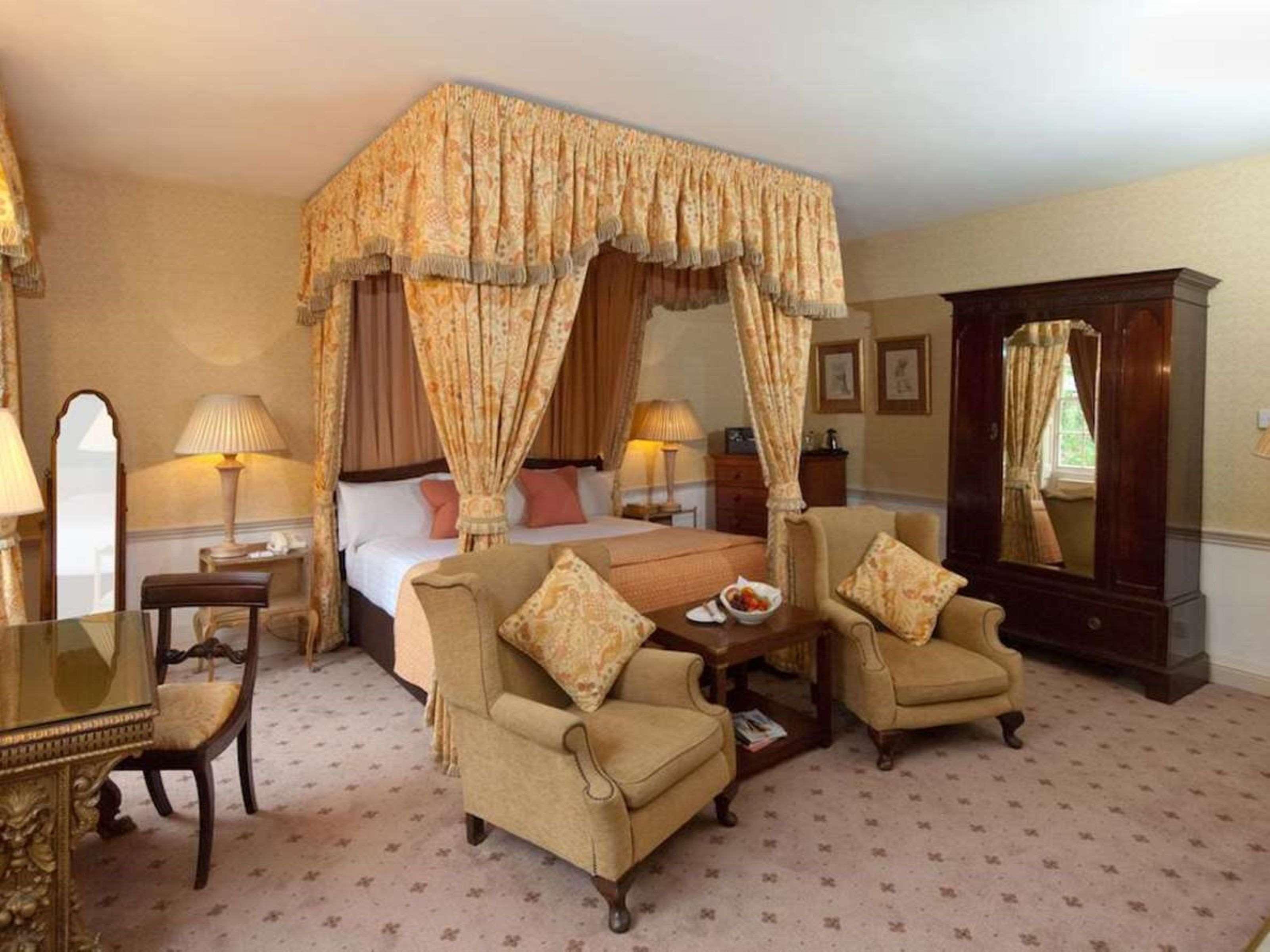 Flitwick Manor Hotel Exteriör bild